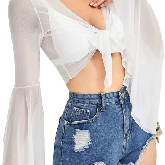 Elegant White Tie-Front Blouse - Picture 3 of 4